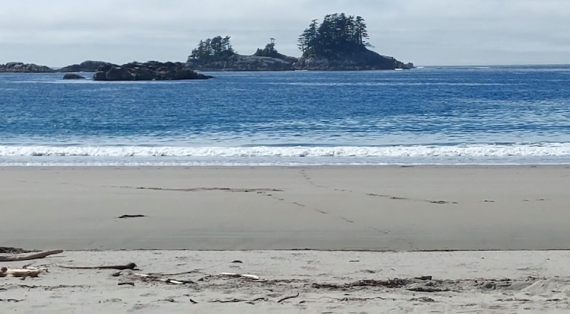 This image has an empty alt attribute; its file name is pruth-bay-beach-3.jpg